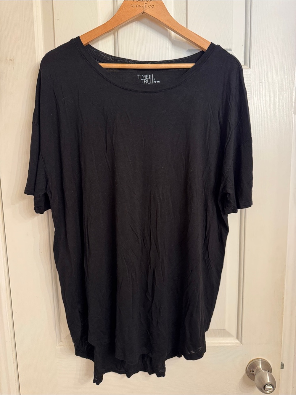 Time and Tru Black Oversized Short Sleeve Crewneck Tee